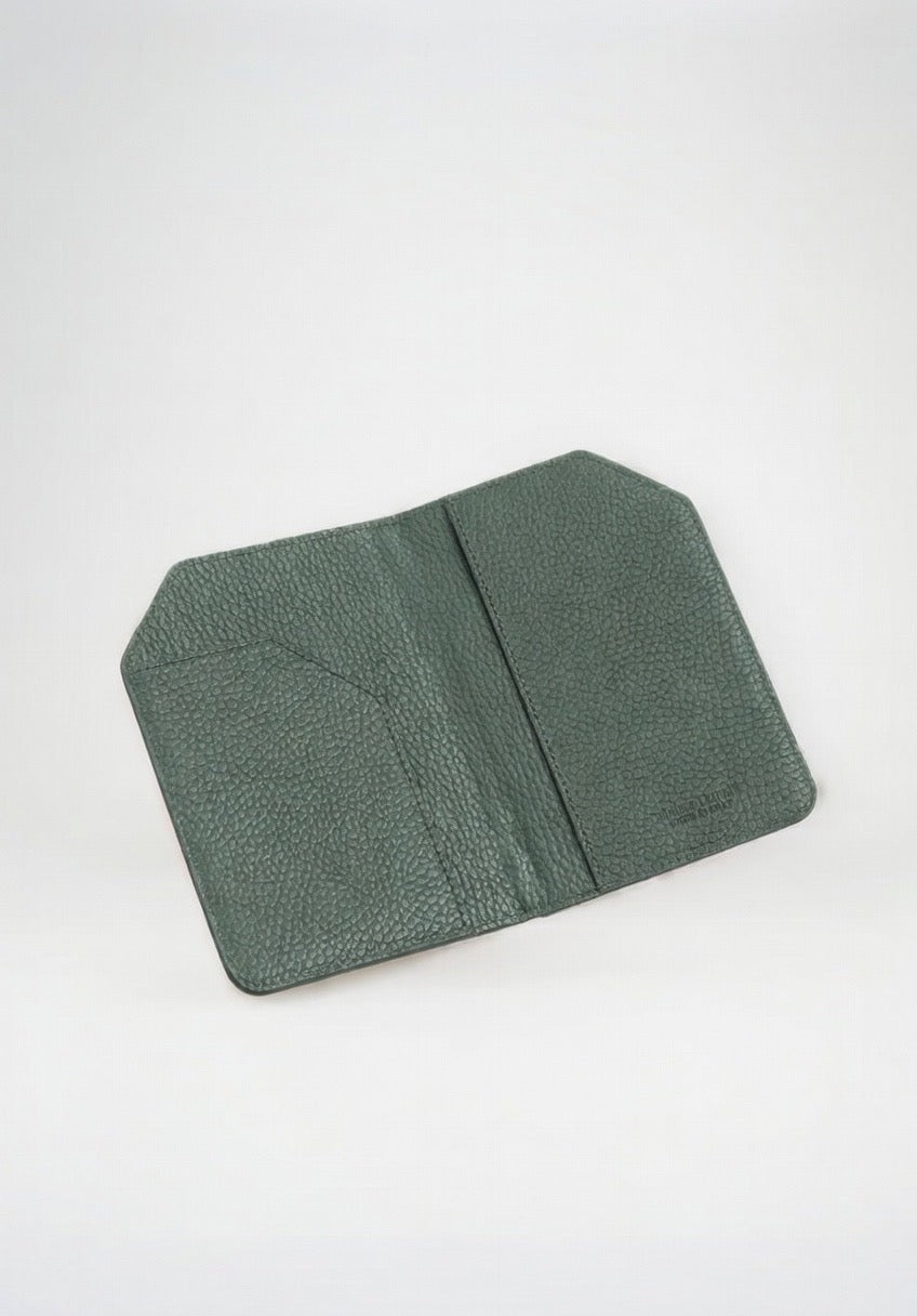 Porta passaporto verde